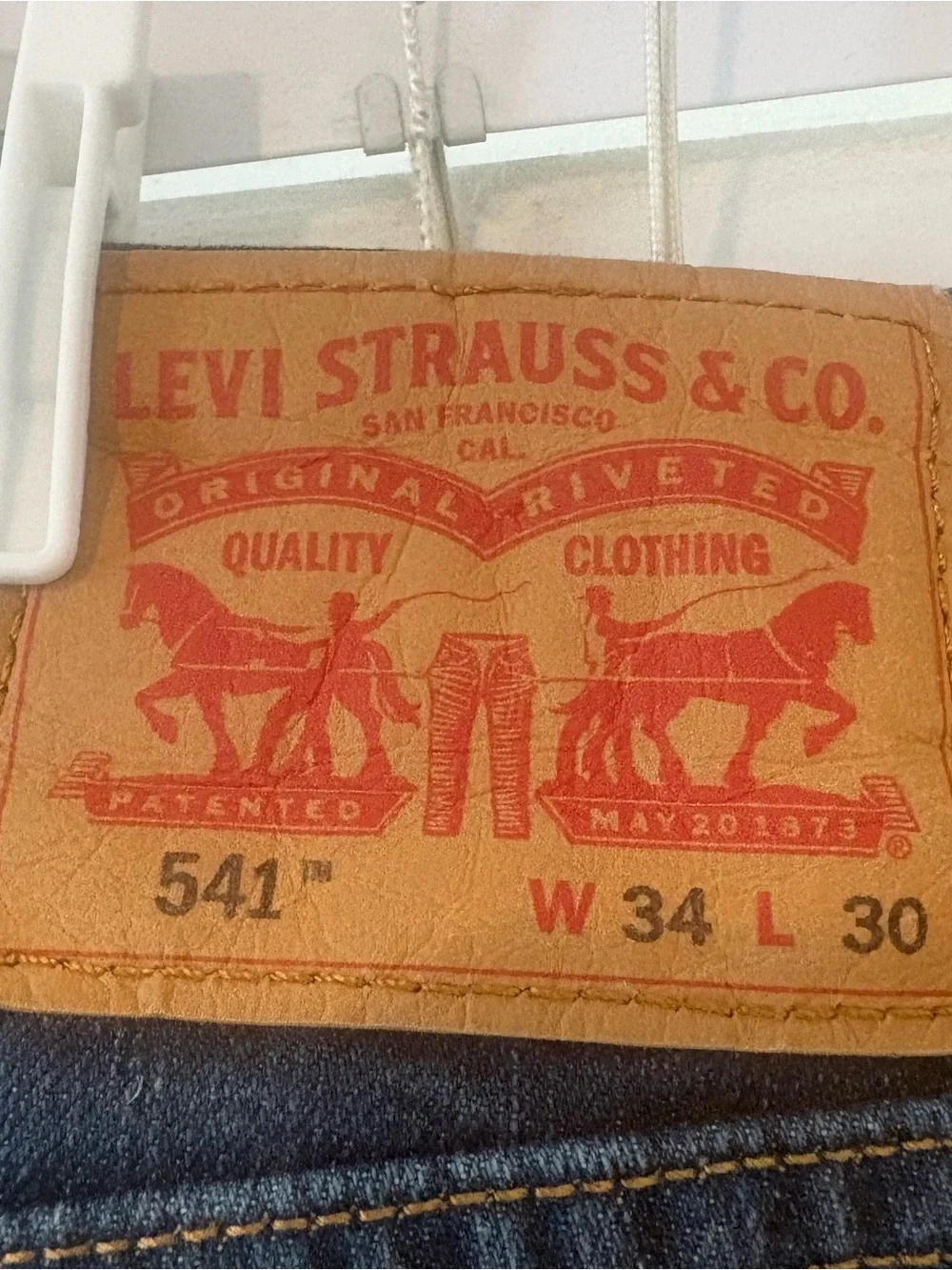 Levi’s 541 Athletic Fit Men’s Jeans W34 L30 Dark Wash Straight Taper Denim